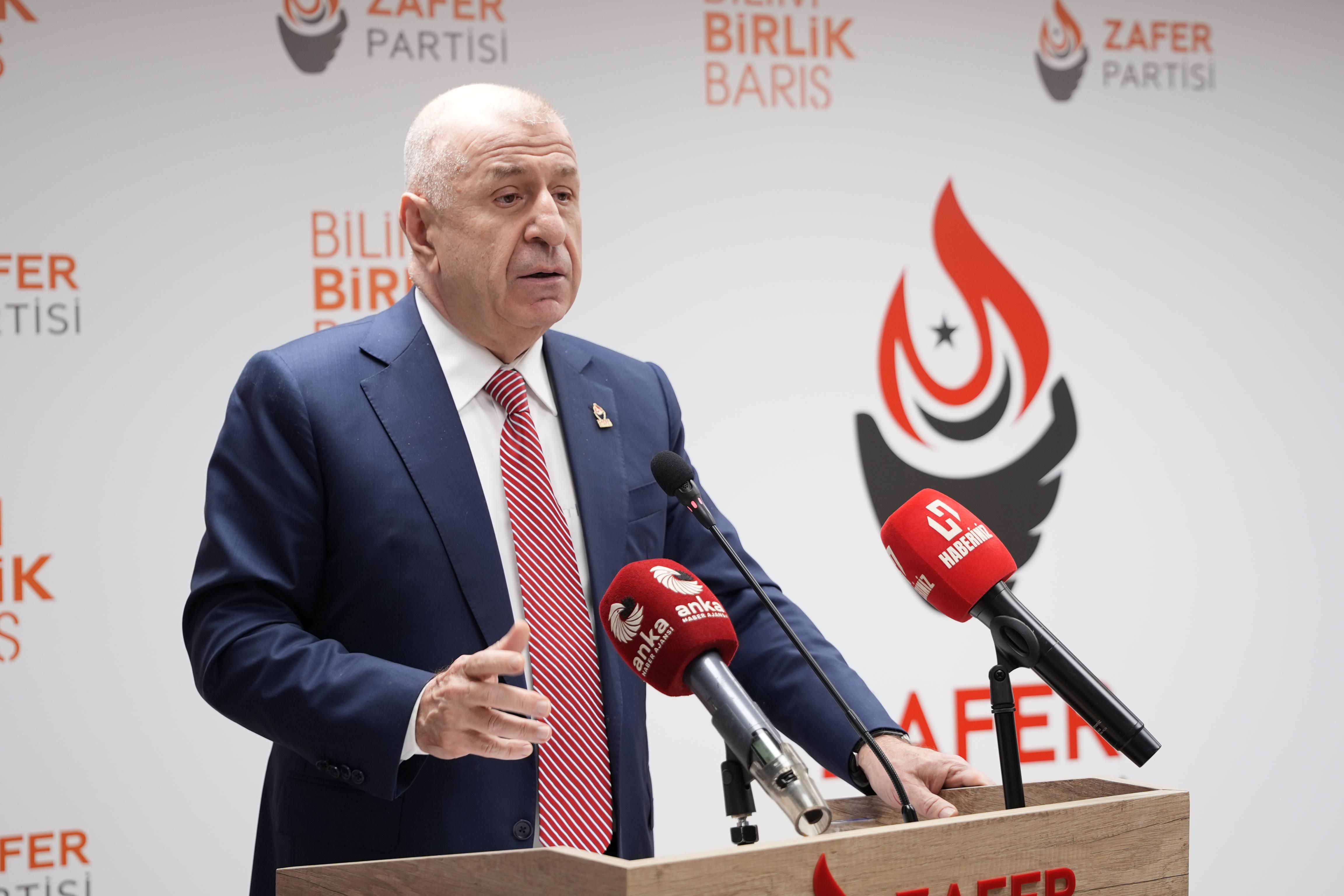 “VATANDAŞLIĞI DEĞİŞTİRENLER VATANI DEĞİŞTİRMEYE HAZIRLANIYOR DEMEKTİR, BUNA İZİN VERMEYİZ”